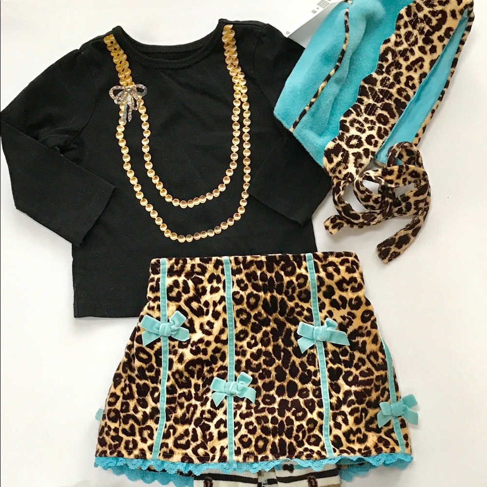 ⭐️ NEW 5 pc set outfit velvet leopard & more 12m